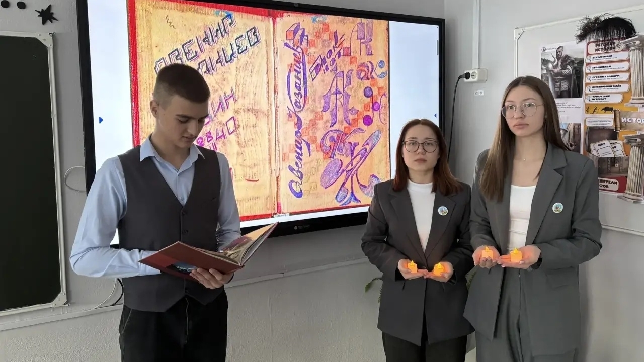 Всероссийская акция «Свеча памяти у Невы»: голоса блокадного Ленинграда